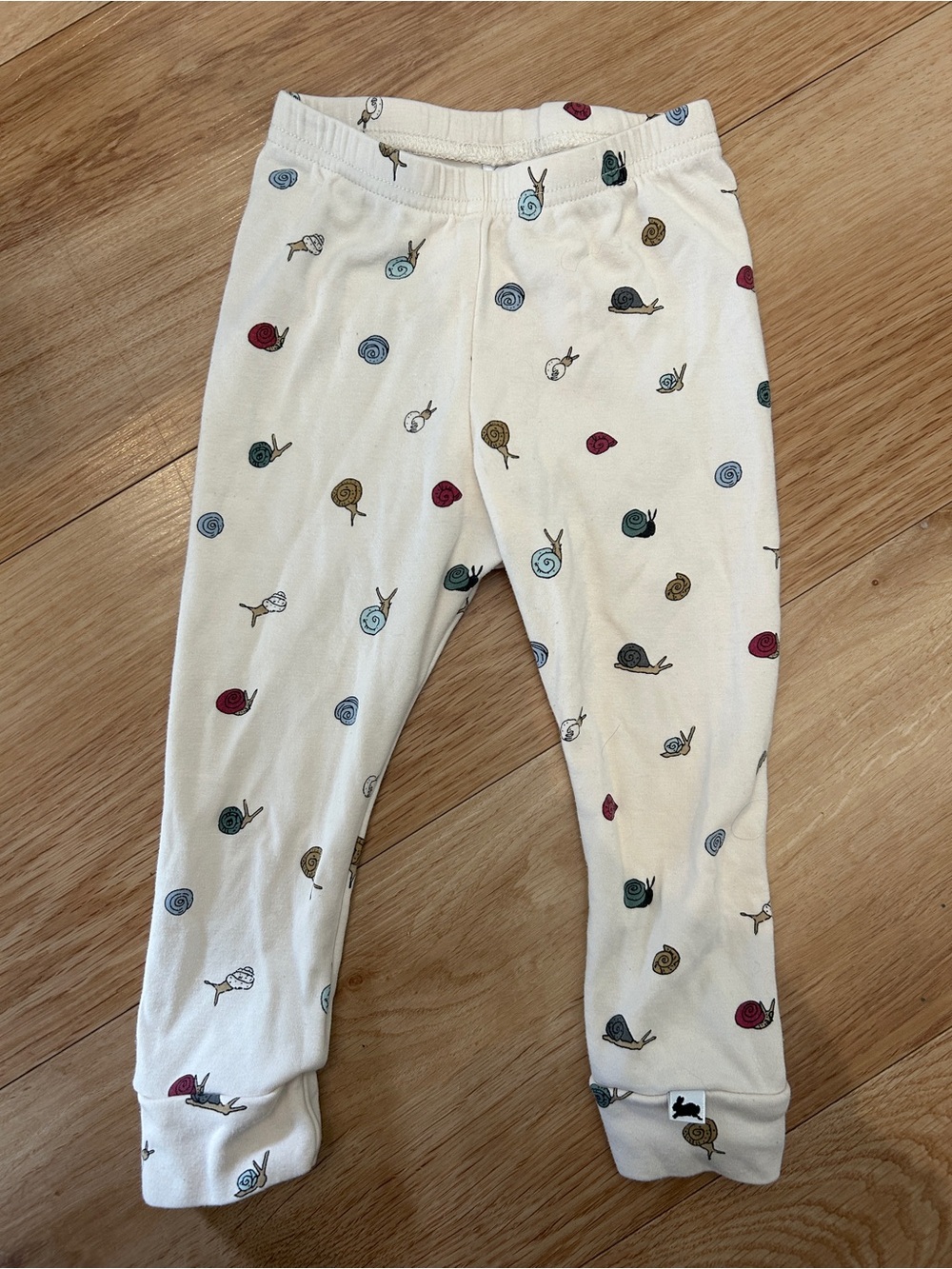 Little & lively Cream Snail Print Leggings